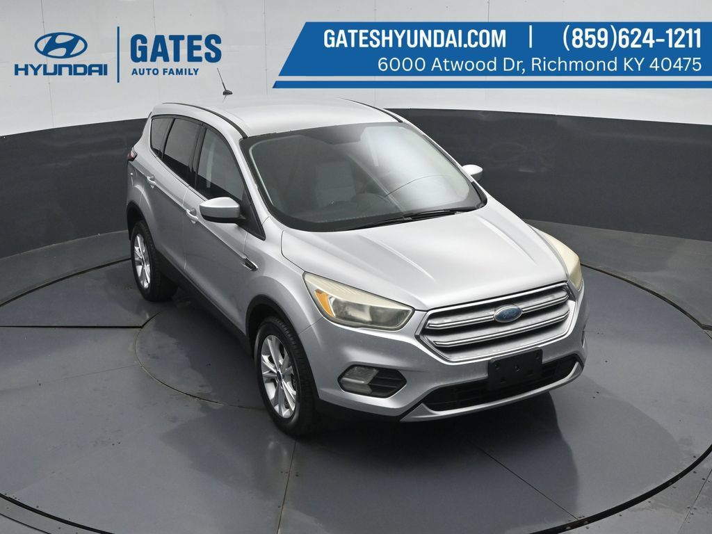 Used 2017 Ford Escape SE AWD/4WD image 47
