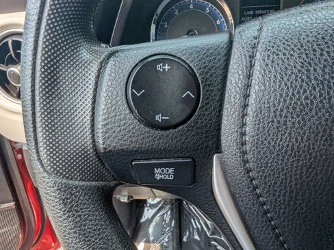 Used 2019 Toyota Corolla LE w/ Body Protection Package FWD image 13