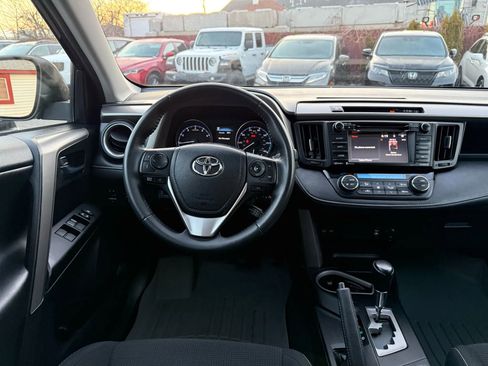 Used 2017 Toyota RAV4 XLE image 15