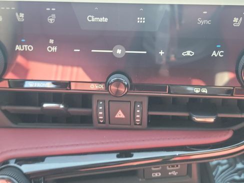 Used 2023 Lexus NX 350 AWD image 18