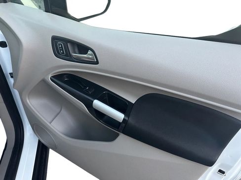 Used 2019 Ford Transit Connect XLT image 21