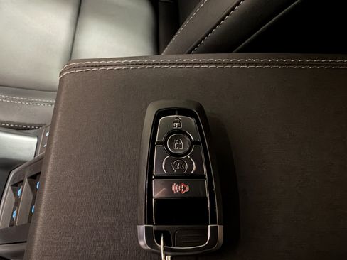 Used 2025 Ford Bronco Big Bend w/ Black Diamond Package AWD/4WD image 36