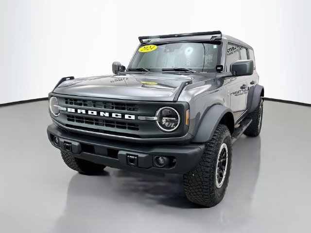 Used 2024 Ford Bronco Black Diamond w/ Sasquatch Package AWD/4WD image 3