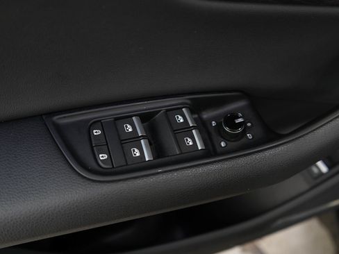 Used 2019 Audi Q8 Premium Plus w/ Premium Plus AWD/4WD image 20