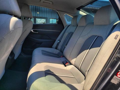 Used 2022 Hyundai Sonata SE FWD image 13