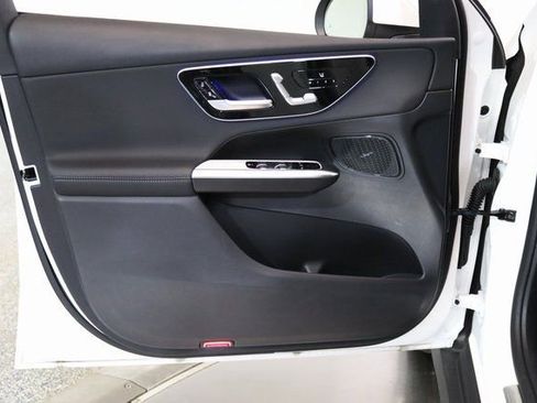 Certified 2025 Mercedes-Benz GLC 300 4MATIC image 15