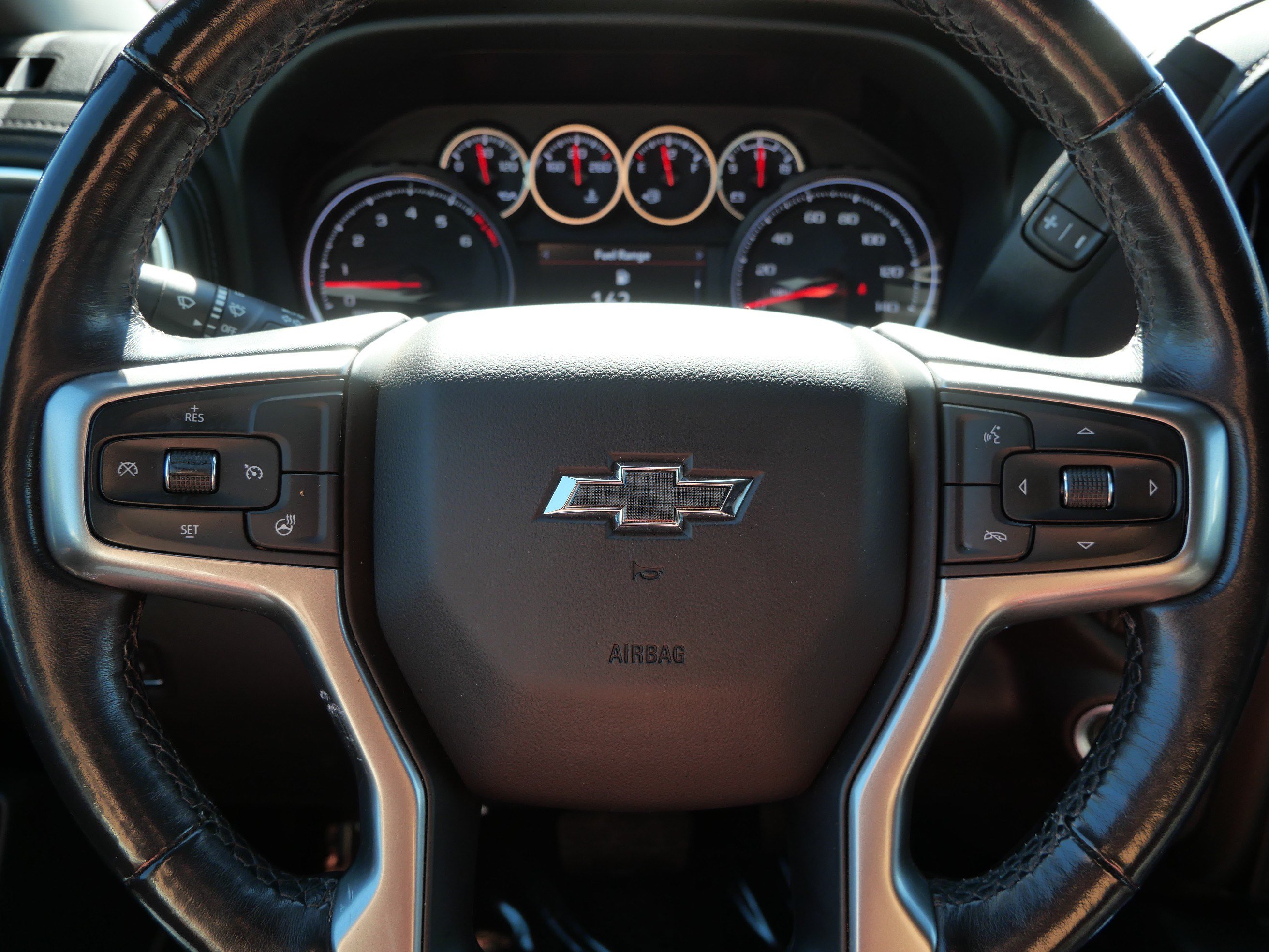 Used 2022 Chevrolet Silverado 1500 LT Trail Boss w/ LT Trail Boss Premium Package AWD/4WD image 25