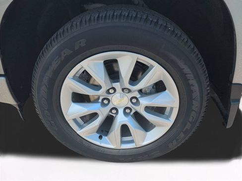 Used 2023 Chevrolet Silverado 1500 RST AWD/4WD image 11