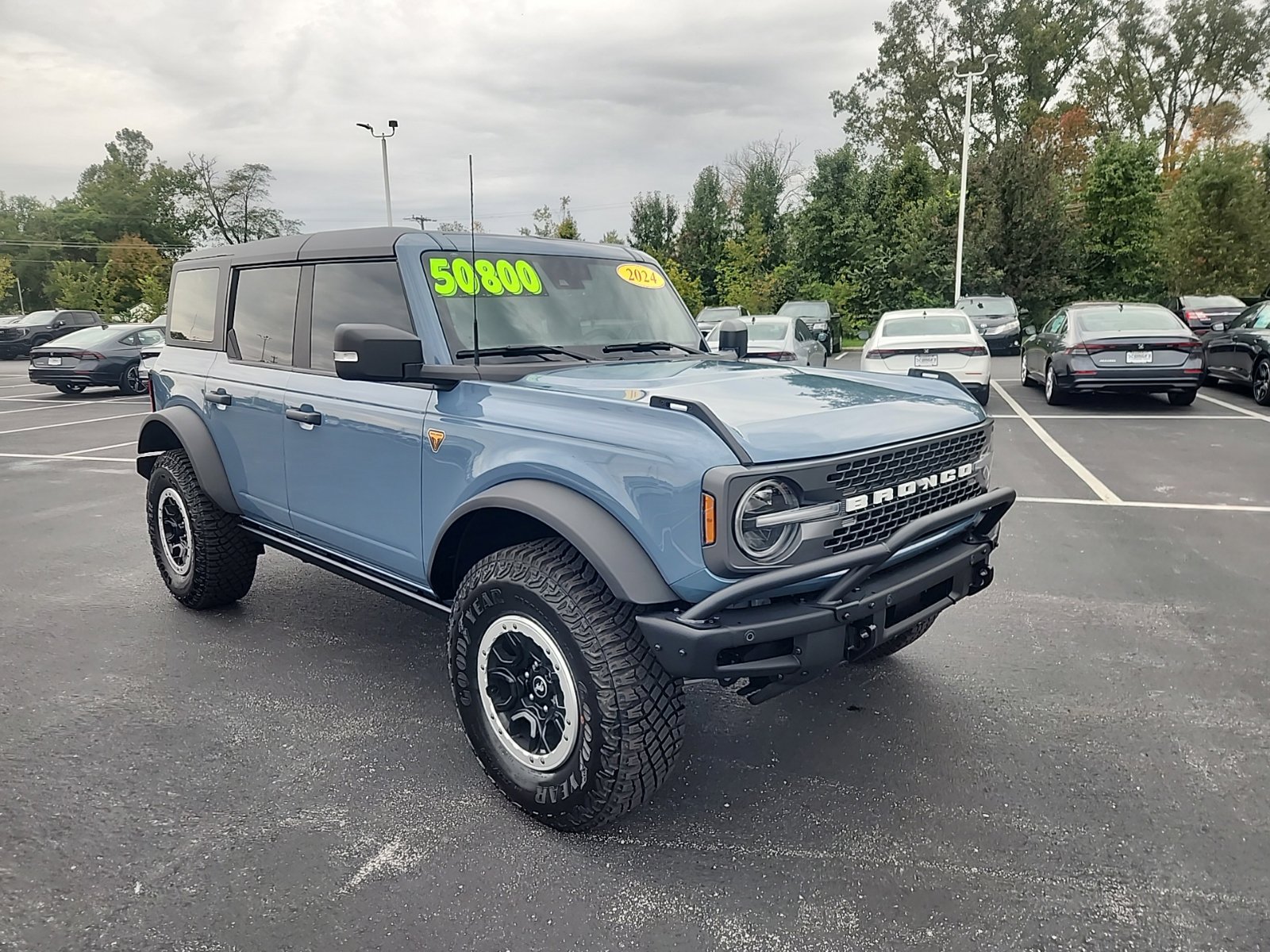 Used 2024 Ford Bronco Badlands AWD/4WD image 9