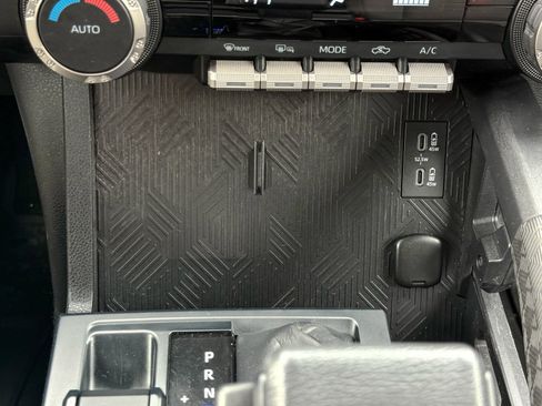 Used 2024 Toyota Tacoma TRD Sport image 22