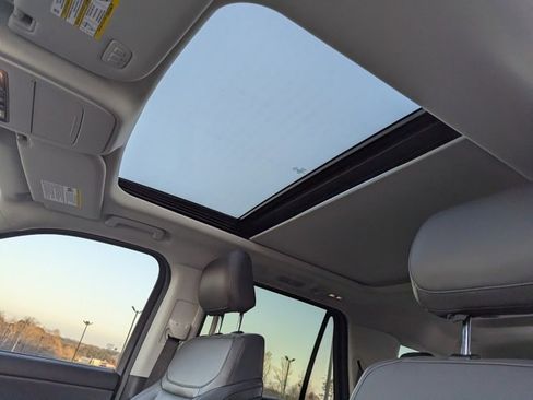 Used 2025 Ford Expedition Active image 15