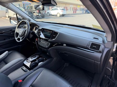 Used 2020 Honda Pilot Touring image 50