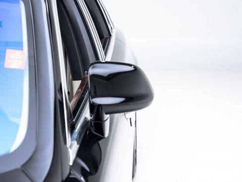 Used 2012 Rolls-Royce Ghost image 13