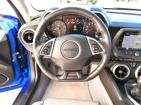 Used 2018 Chevrolet Camaro SS RWD image 16