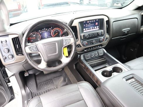 Used 2016 GMC Sierra 2500 Denali w/ Duramax Plus Package AWD/4WD image 12