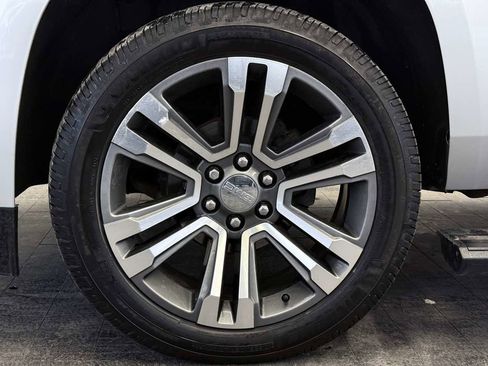 Used 2019 GMC Yukon Denali w/ Denali Ultimate Package image 38