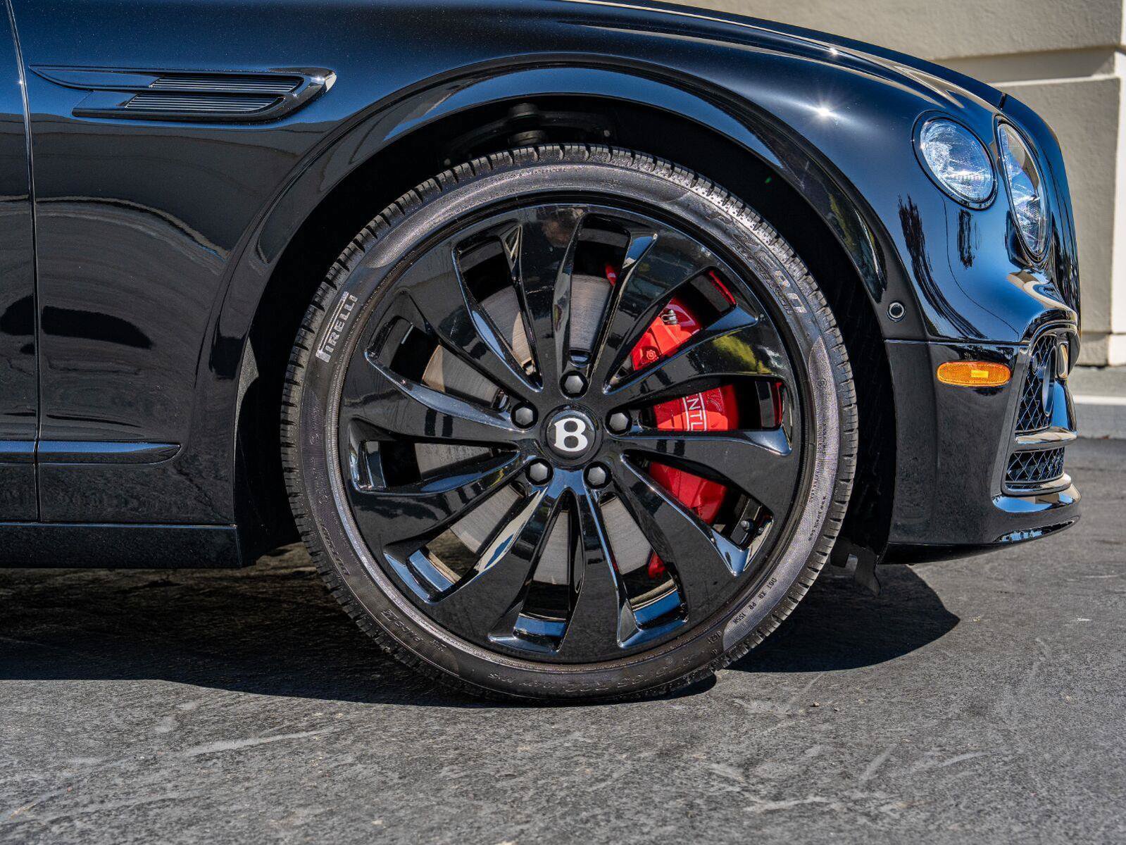 Used 2024 Bentley Flying Spur Azure AWD/4WD image 7