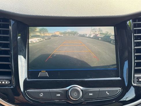Used 2018 Chevrolet Trax LS FWD image 15