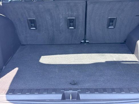 Used 2023 Chevrolet Equinox LS image 4