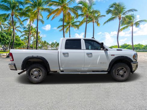 Certified 2022 RAM 2500 Tradesman AWD/4WD image 2