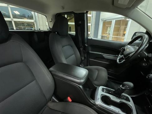 Used 2022 Chevrolet Colorado LT w/ Fleet Safety Package RWD image 21
