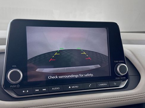 Used 2024 Nissan Rogue SV FWD image 22