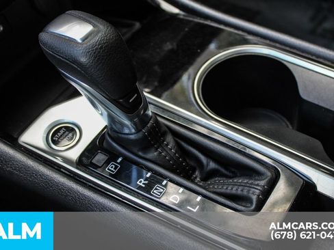 Used 2024 Nissan Altima 2.5 SV FWD image 34