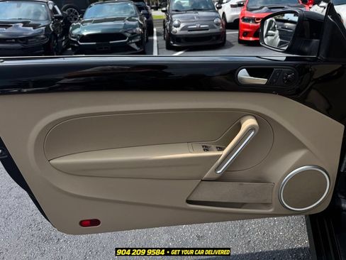 Used 2014 Volkswagen Beetle 1.8T FWD image 23
