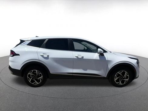 Used 2025 Kia Sportage LX FWD image 16