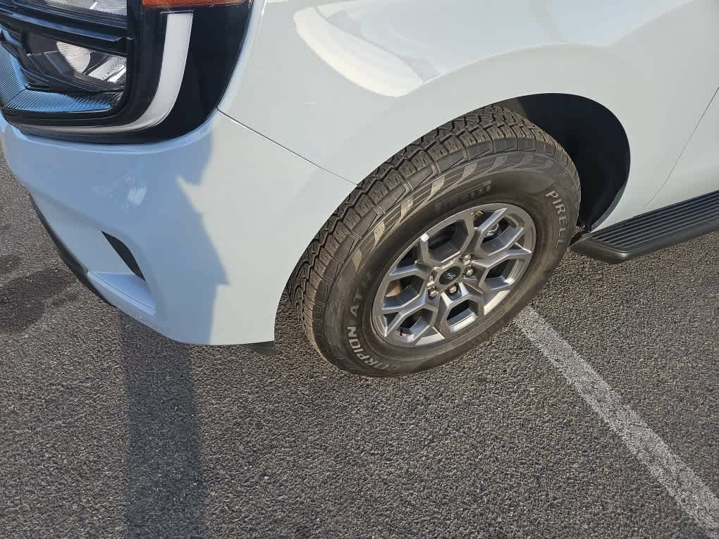 Certified 2025 Ford Expedition Max Active RWD image 3