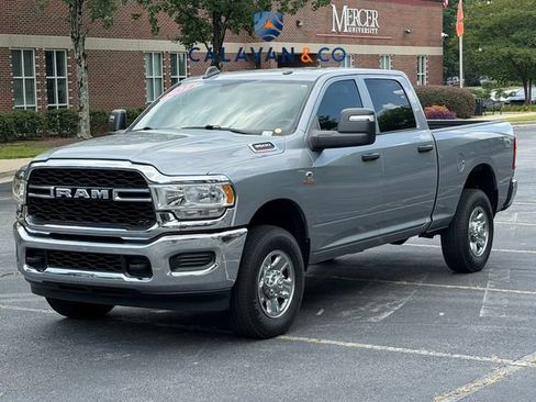 Used 2024 RAM 3500 Tradesman w/ Chrome Appearance Group AWD/4WD image 2