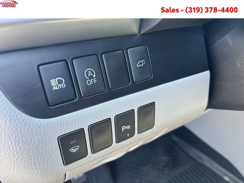Certified 2018 Toyota Highlander Limited AWD/4WD image 13