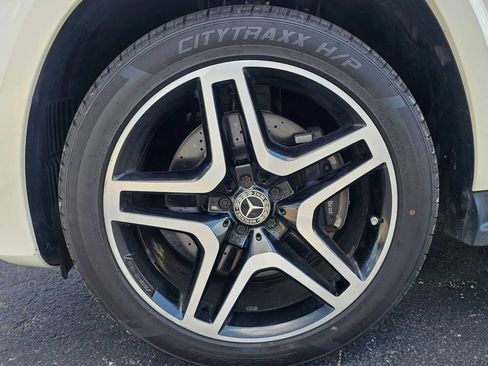 Used 2018 Mercedes-Benz GLS 550 4MATIC image 3