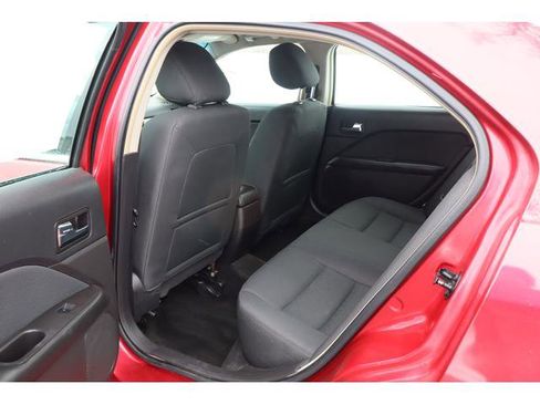 Used 2012 Ford Fusion SE image 8