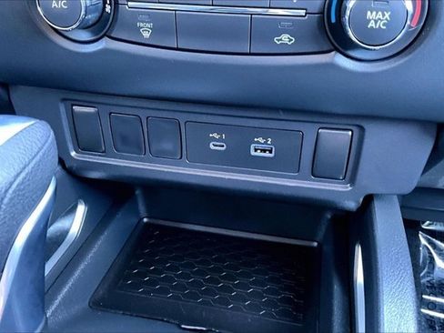 Used 2022 Nissan Frontier SV image 17