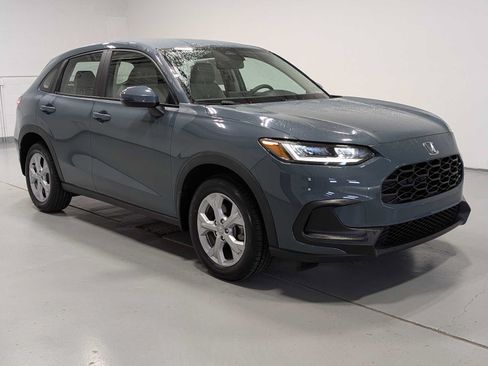 Certified 2023 Honda HR-V LX image 6