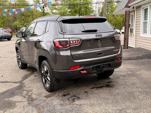 Used 2018 Jeep Compass Trailhawk w/ Leather Interior Group AWD/4WD image 5