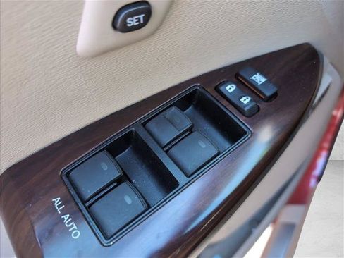 Used 2013 Toyota Venza XLE w/ XLE Premium Pkg FWD image 21