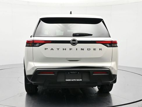 Used 2024 Nissan Pathfinder S image 7