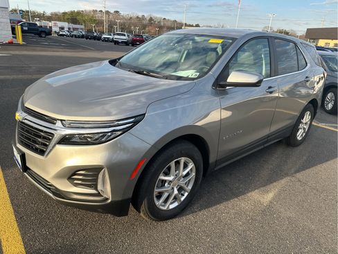 Certified 2024 Chevrolet Equinox LT w/ LPO, Floor Liner Package image 6