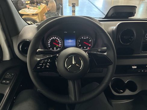 New 2025 Mercedes-Benz Sprinter 2500 image 11