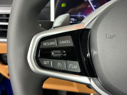 Used 2026 BMW 330i Sedan w/ M Sport Package image 14