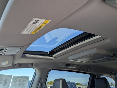 Used 2023 Honda Odyssey Touring image 21