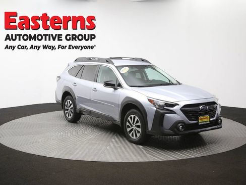 Used 2025 Subaru Outback Premium AWD/4WD image 43