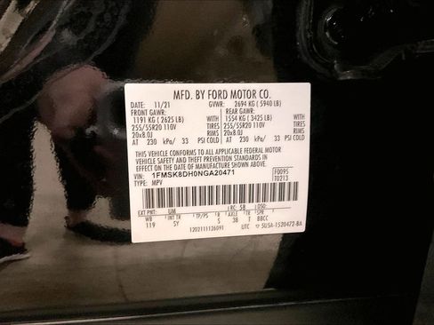 Certified 2022 Ford Explorer XLT w/ Equipment Group 202A image 30