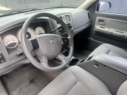 Used 2007 Dodge Dakota SLT AWD/4WD image 4