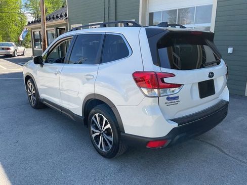 Used 2024 Subaru Forester Limited AWD/4WD image 9