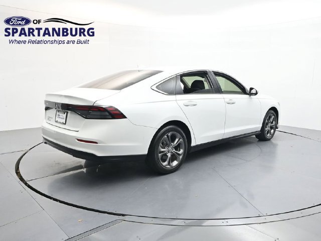 Used 2023 Honda Accord EX image 7