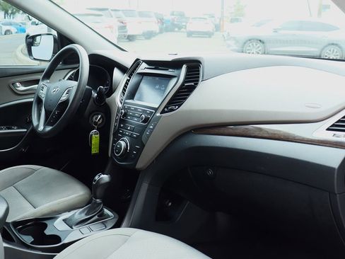 Used 2017 Hyundai Santa Fe Sport image 35