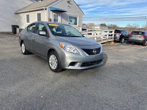 Used 2012 Nissan Versa SV w/ Convenience Pkg image 23